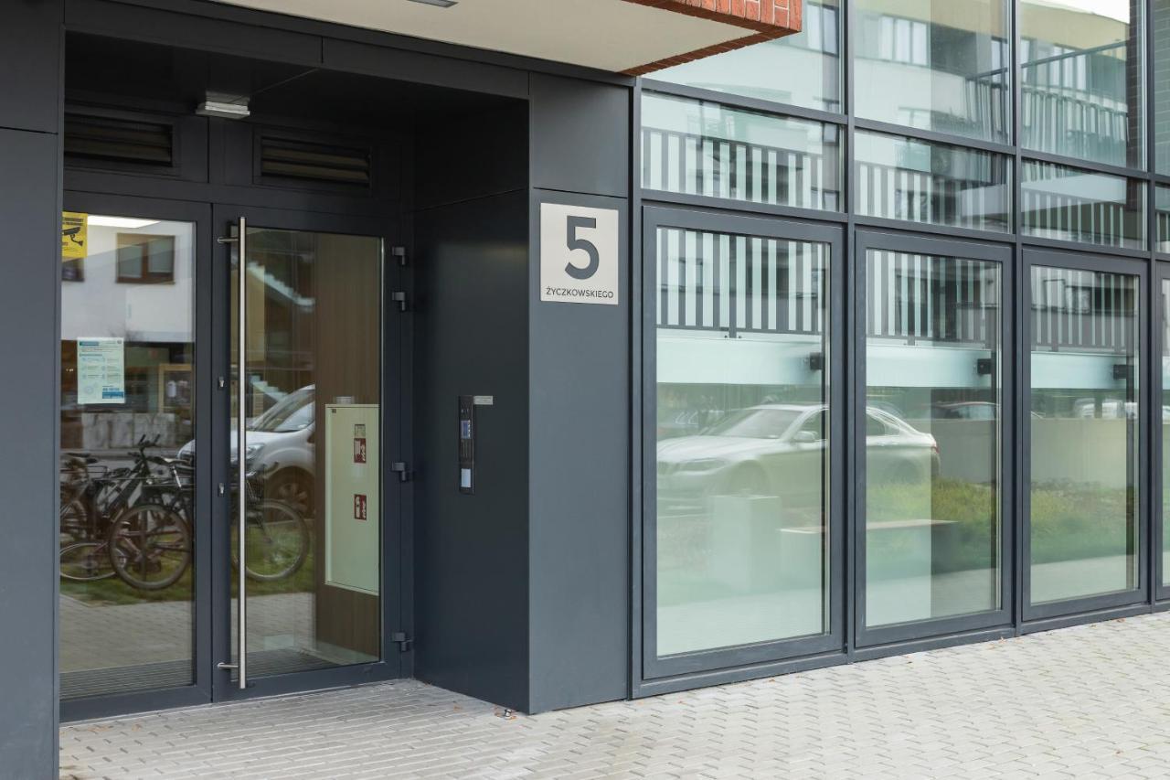 Lotniczówka Apartments by Renters Prestige Cracóvia Exterior foto