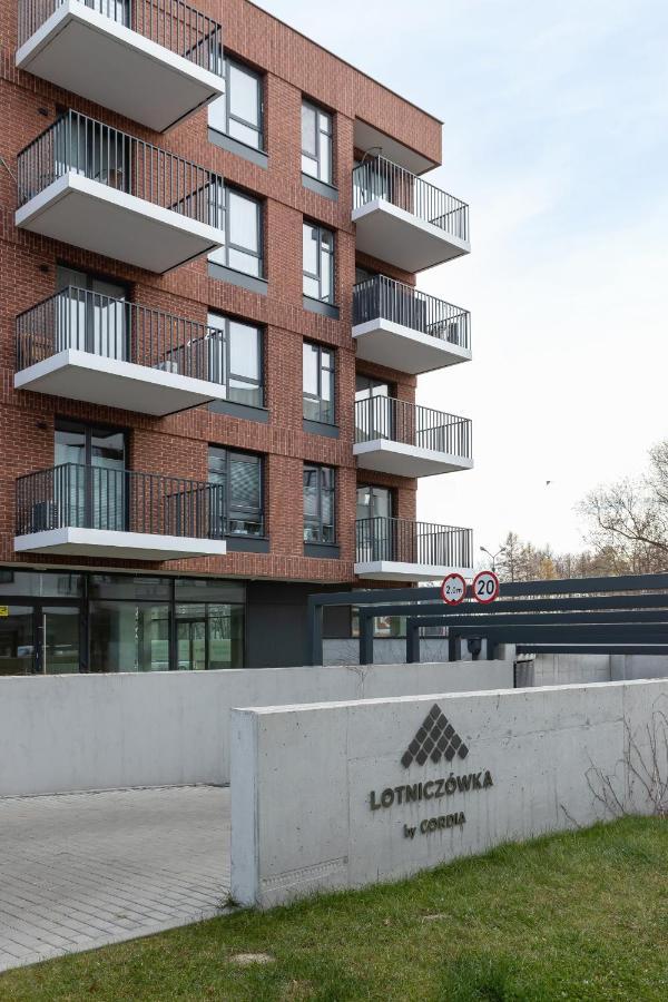 Lotniczówka Apartments by Renters Prestige Cracóvia Exterior foto