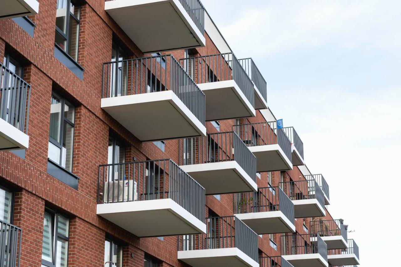 Lotniczówka Apartments by Renters Prestige Cracóvia Exterior foto
