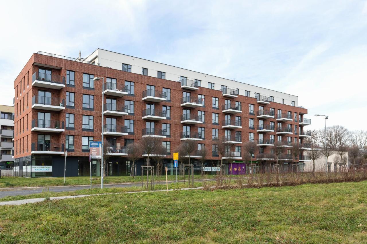 Lotniczówka Apartments by Renters Prestige Cracóvia Exterior foto